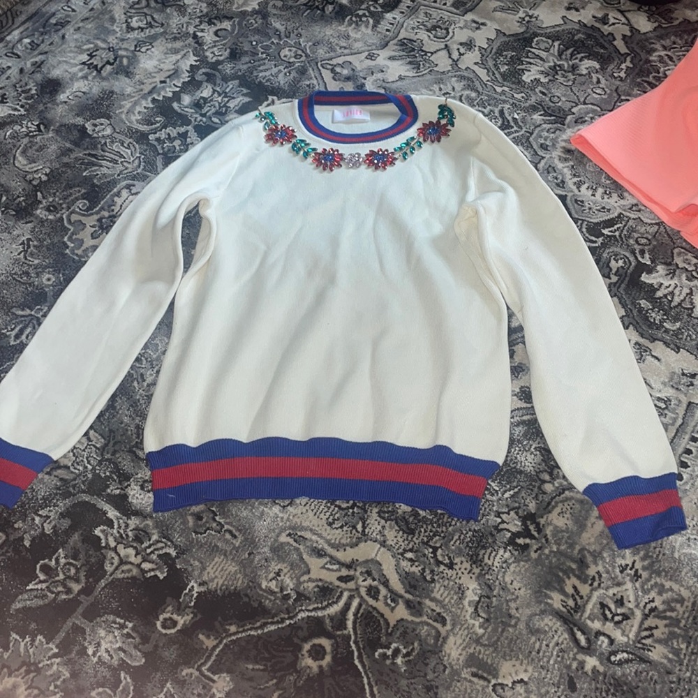 Women’s sweater